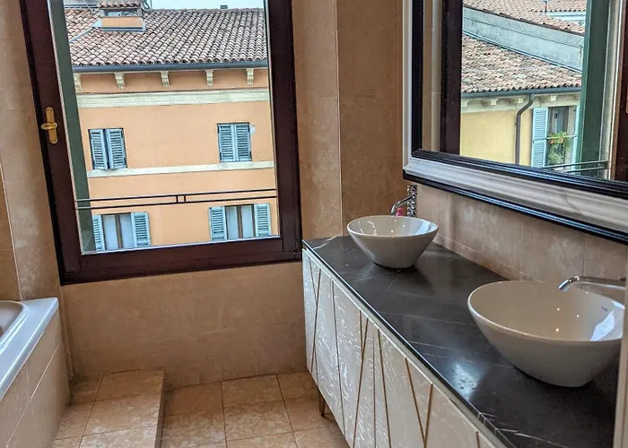 Enchanting Apartamento Verona